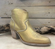 Nemonic 2202 Ankle Boots - Gold