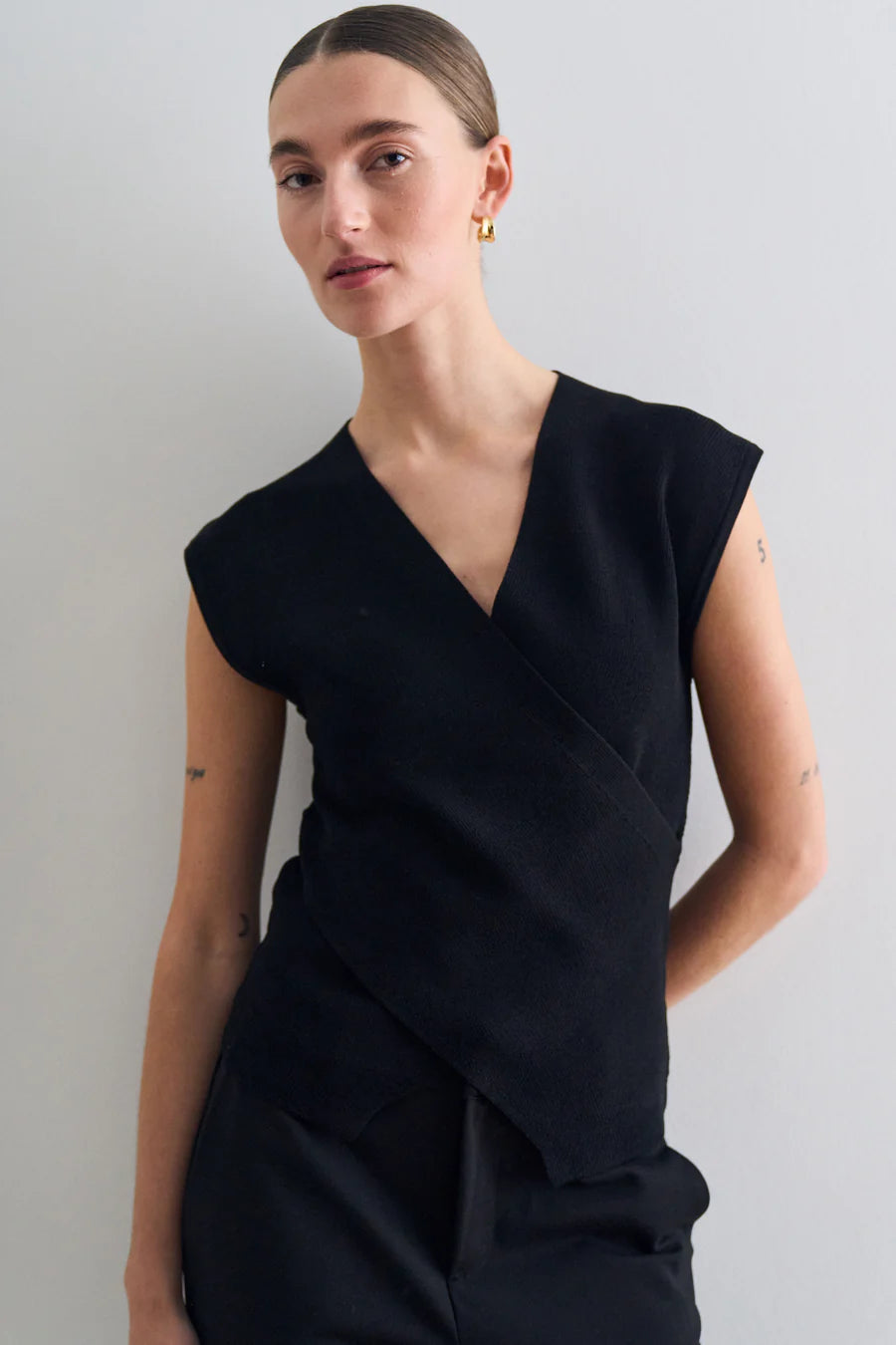 Pieszak - Vigga crossover knit top - Black