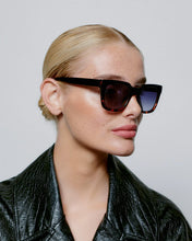 A.Kjaerbede - Nancy Sunglasses - Black Demi Tortoise