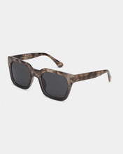 A.Kjaerbede - Nancy Sunglasses - Coquina / Grey Transparent