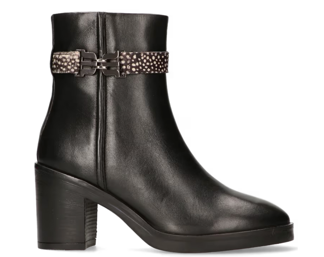 Maruti Vivien Ankle Boots in Black