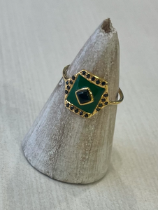 Une A Une Gatsby Ring- Green