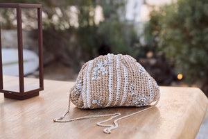M.A.B.E Alora Raffia Clutch - Nat/Ecru