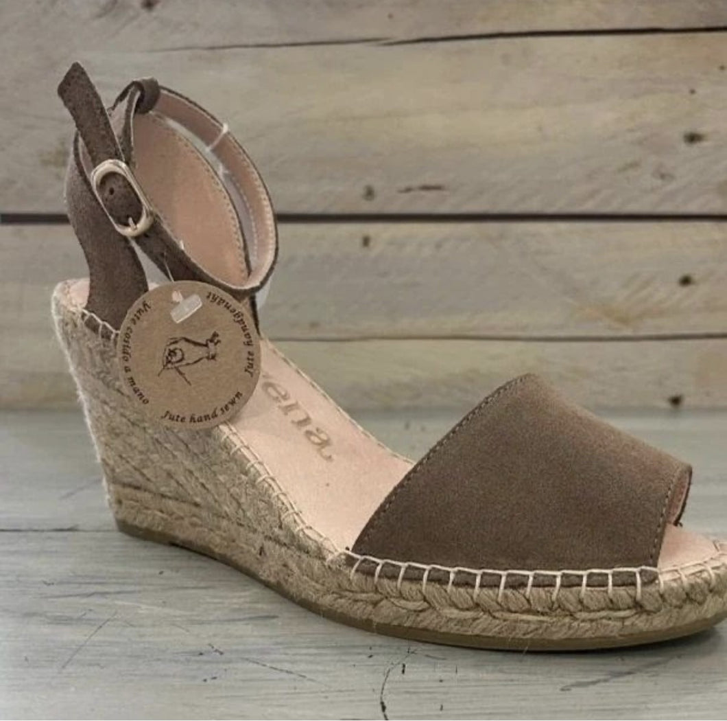 Macarena Carla Wedge - Taupe Suede