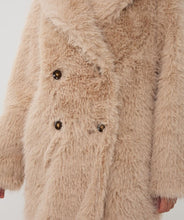 EsQualo - Long Hairy Coat - Sand
