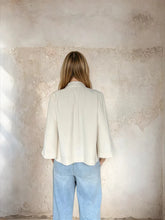 Sirens - Nelly Cape - Oyster