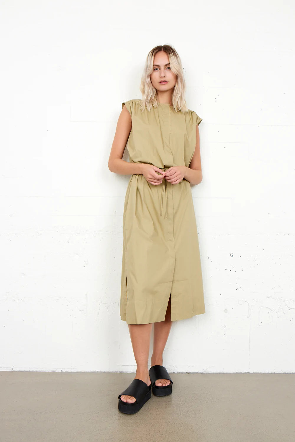 second female midi dress Midi dress with knotted detail Bari | pink... | Second Female